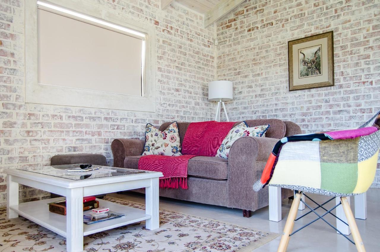 Apartment Red Bishop - Birds, & Beauty Langebaan